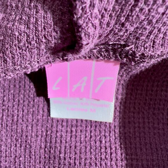 Waffle Weave Hoodie LAT Woman's M Purple w/ Butterfly Print On Front - Picture 2 of 10